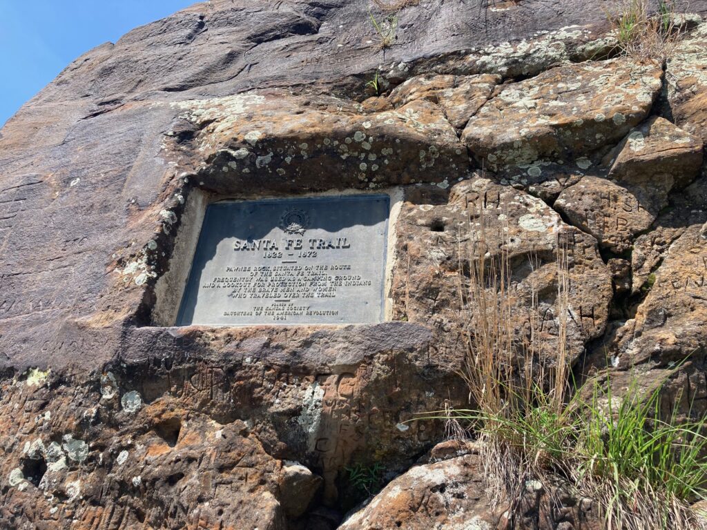 Bronze plaque commemorating the Santa Fe Trail